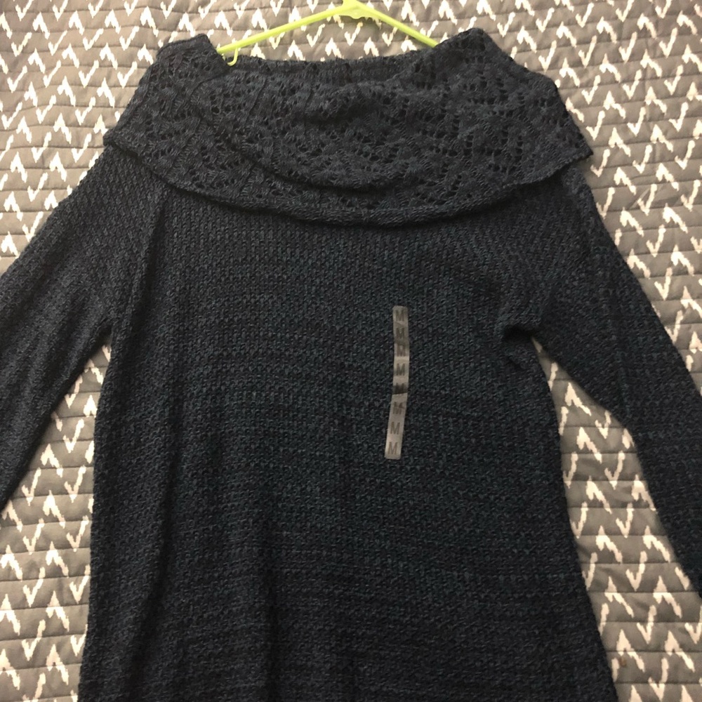 new directions sweater! size medium 🤩